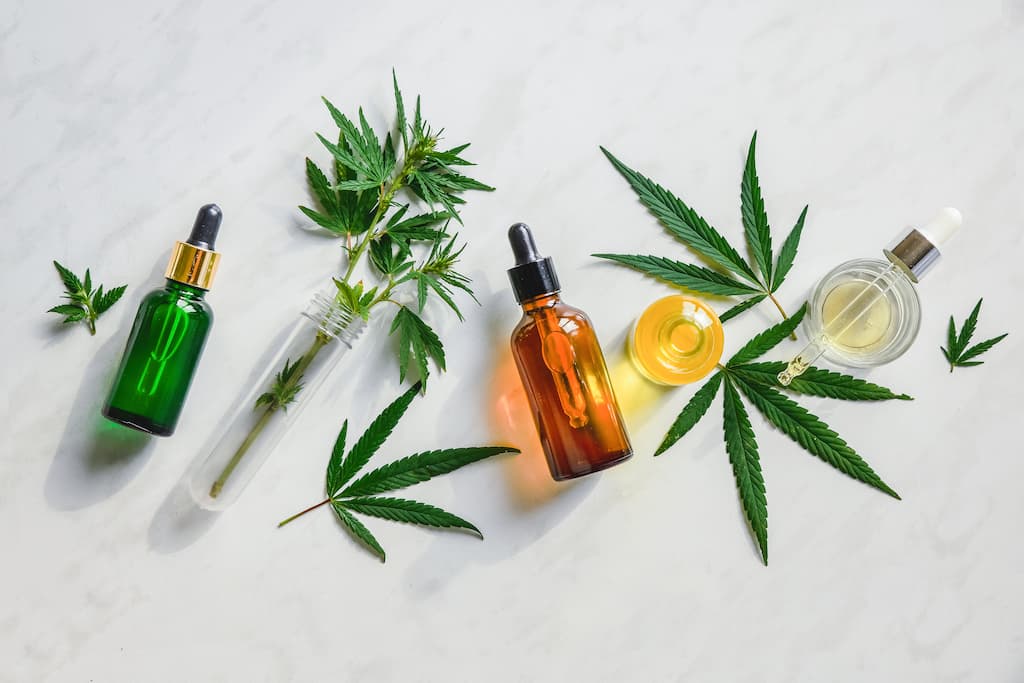 How CBD Oil Affects Your Morning vs Evening Routine